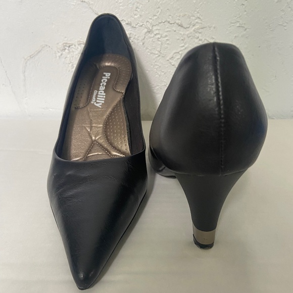 Piccadilly pointy toe elegant black shoe - Picture 2 of 5
